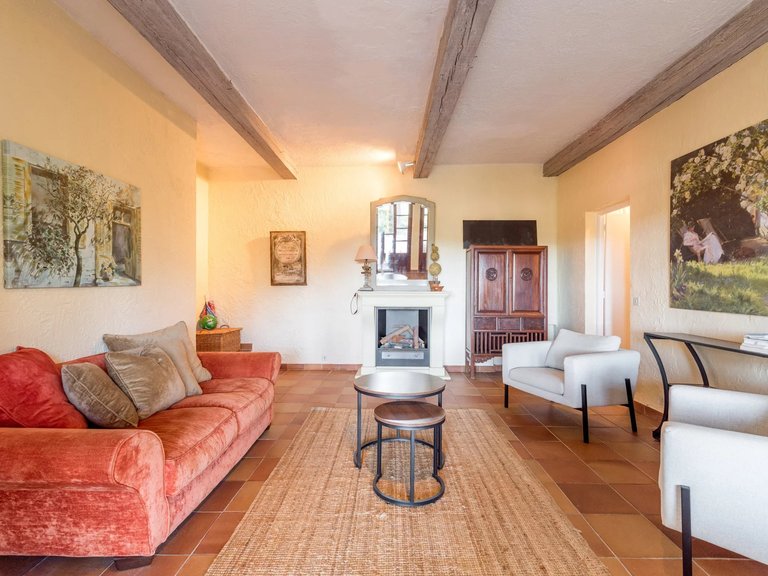 Villa for Sale in Opio, Mougins, Valbonne, Grasse Area 18