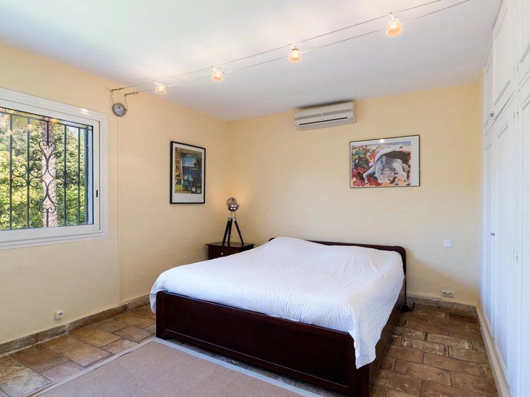 Villa for Sale in Opio, Mougins, Valbonne, Grasse Area 20