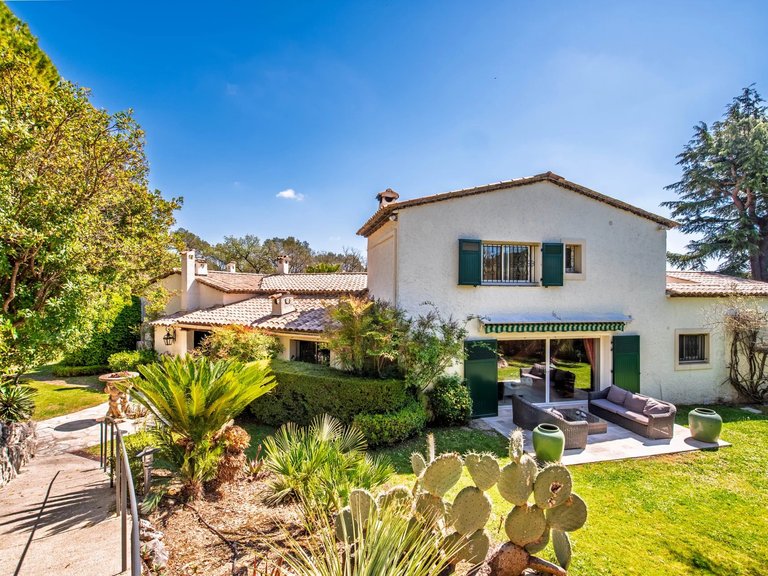 Villa for Sale in Opio, Mougins, Valbonne, Grasse Area 8
