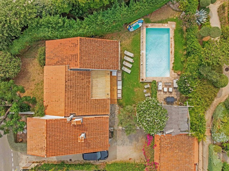 Villa for Sale in Carqueiranne, Provence Coast (cassis To Cavalaire) 17