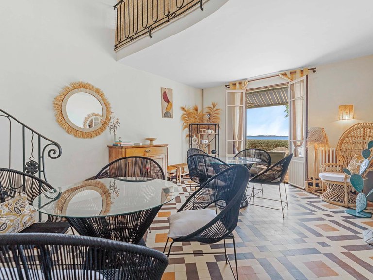 Villa for Sale in Carqueiranne, Provence Coast (cassis To Cavalaire) 3