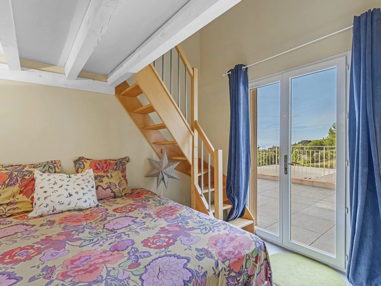 Villa for Sale in Carqueiranne, Provence Coast (cassis To Cavalaire) 11