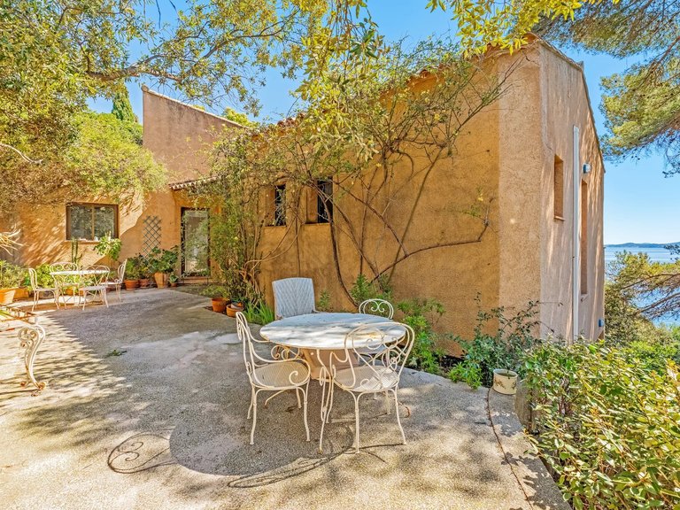 Villa for Sale in Carqueiranne, Provence Coast (cassis To Cavalaire) 13