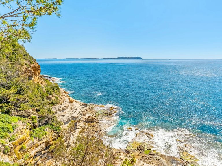 Villa for Sale in Carqueiranne, Provence Coast (cassis To Cavalaire) 14