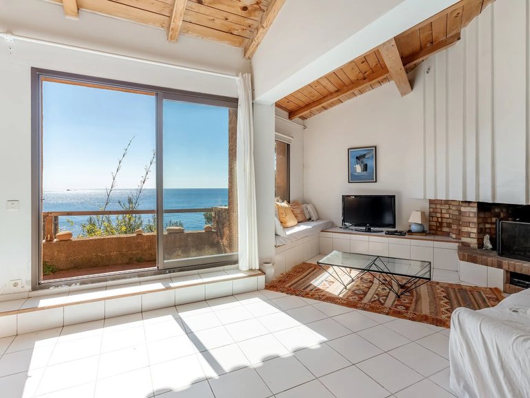 Villa for Sale in Carqueiranne, Provence Coast (cassis To Cavalaire) 4