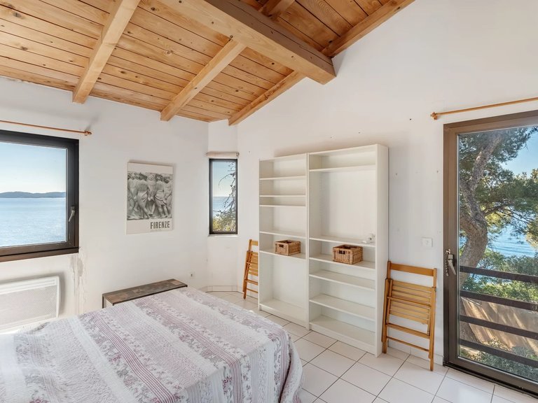 Villa for Sale in Carqueiranne, Provence Coast (cassis To Cavalaire) 8
