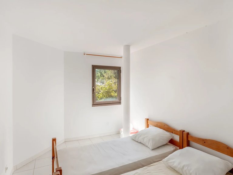 Villa for Sale in Carqueiranne, Provence Coast (cassis To Cavalaire) 9