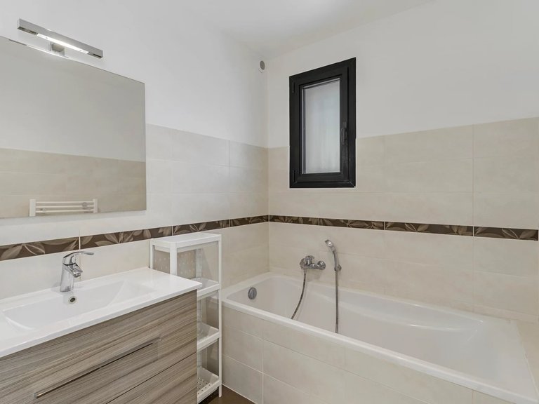 Villa for Sale in Carqueiranne, Provence Coast (cassis To Cavalaire) 13