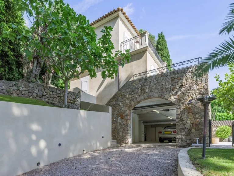 Villa for Sale in Mougins, Mougins, Valbonne, Grasse Area 17