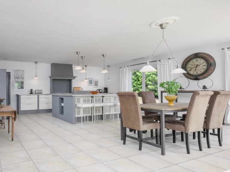 Villa for Sale in Mougins, Mougins, Valbonne, Grasse Area 5