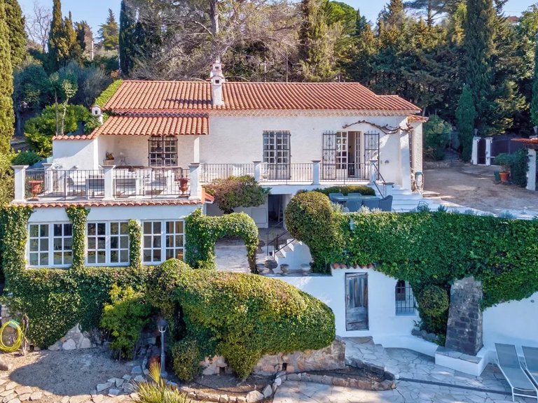 Villa for Sale in Mougins, Mougins, Valbonne, Grasse Area 16