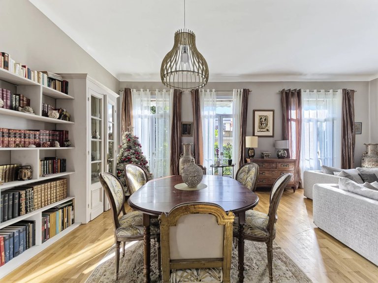 Apartment for Sale in Cannes, Cannes Area 5