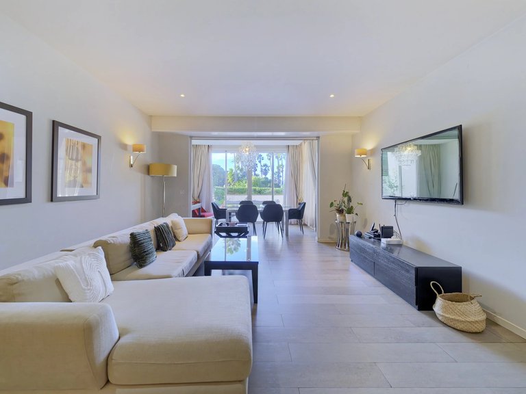 Apartment for Sale in Cannes, Cannes Area 1