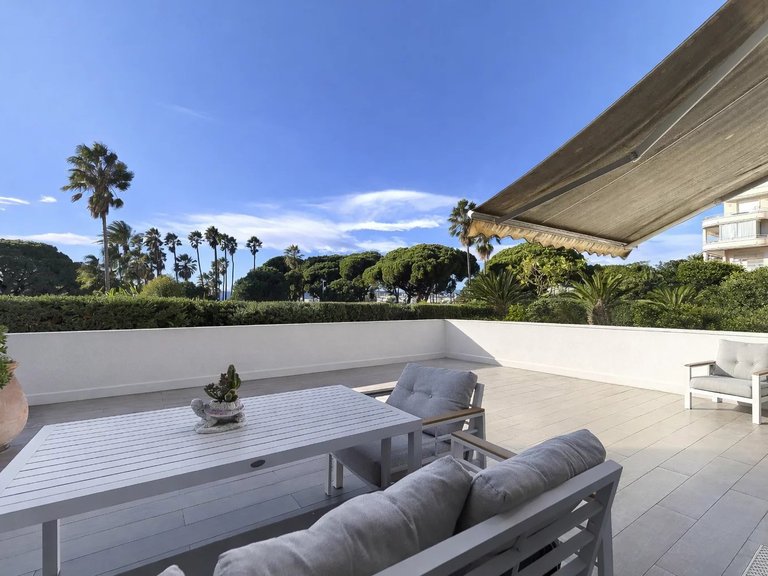 Apartment for Sale in Cannes, Cannes Area 15