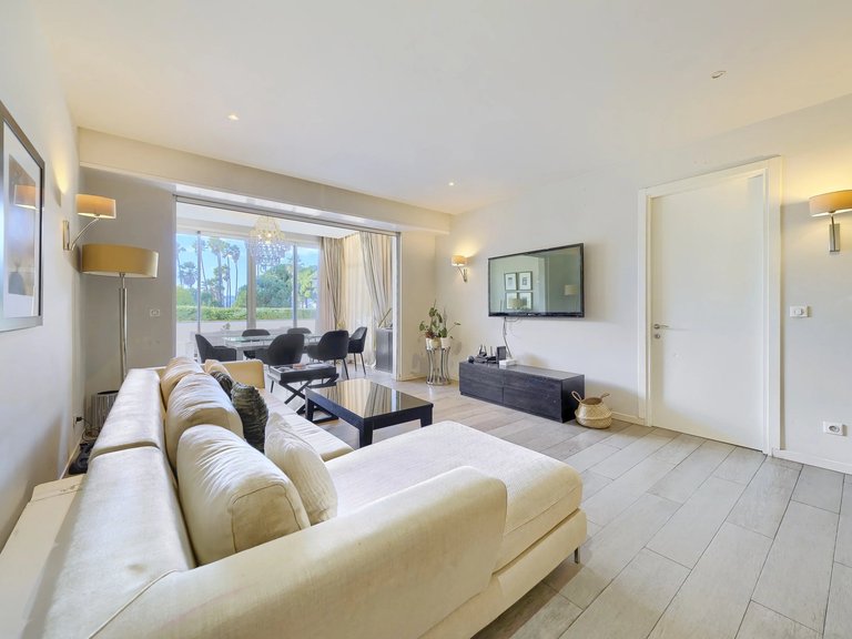 Apartment for Sale in Cannes, Cannes Area 3