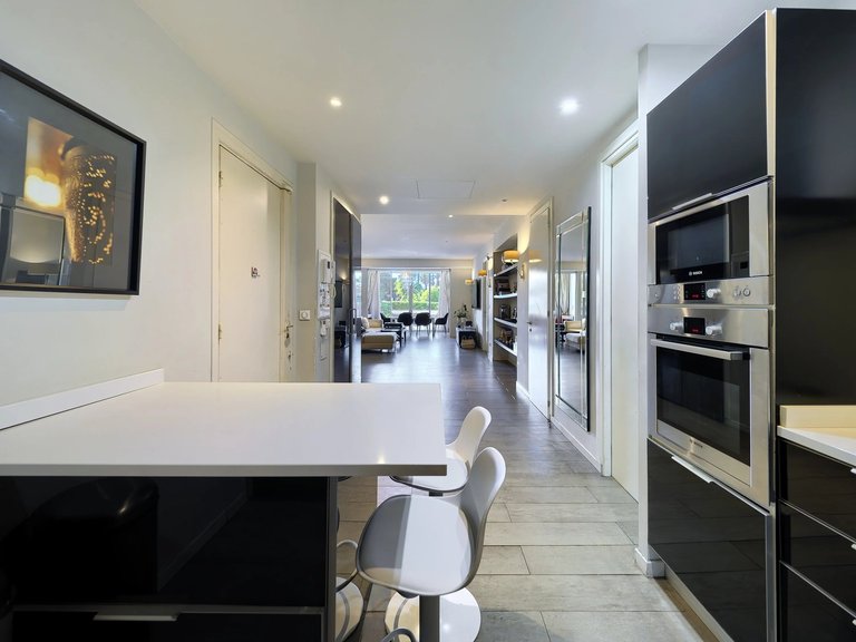 Apartment for Sale in Cannes, Cannes Area 7