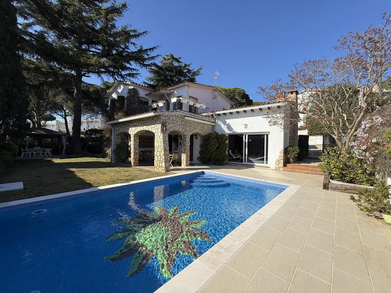 Villa for Sale in S’agaro, Costa Brava 1