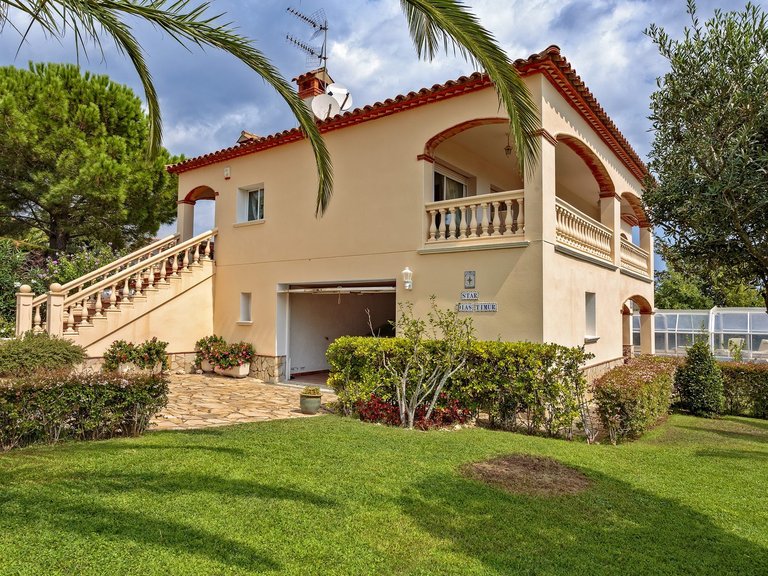 Villa for Sale in Calonge, Costa Brava 2