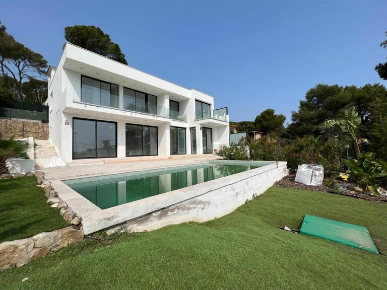 Villa for Sale in Calonge, Costa Brava 1