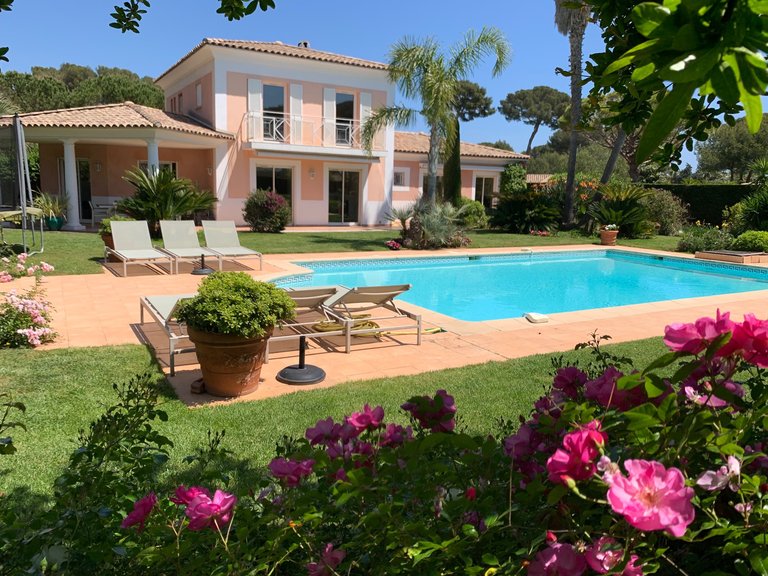 Villa for Sale in Cap D Antibes, Antibes Area 2