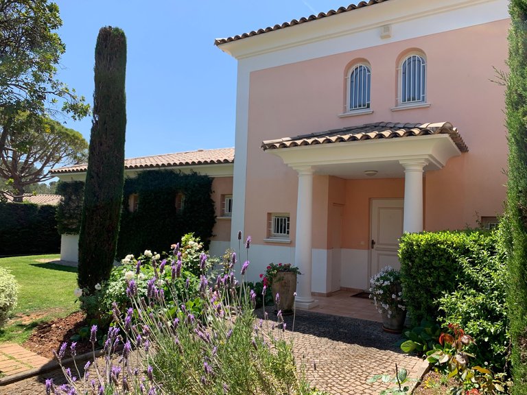 Villa for Sale in Cap D Antibes, Antibes Area 7