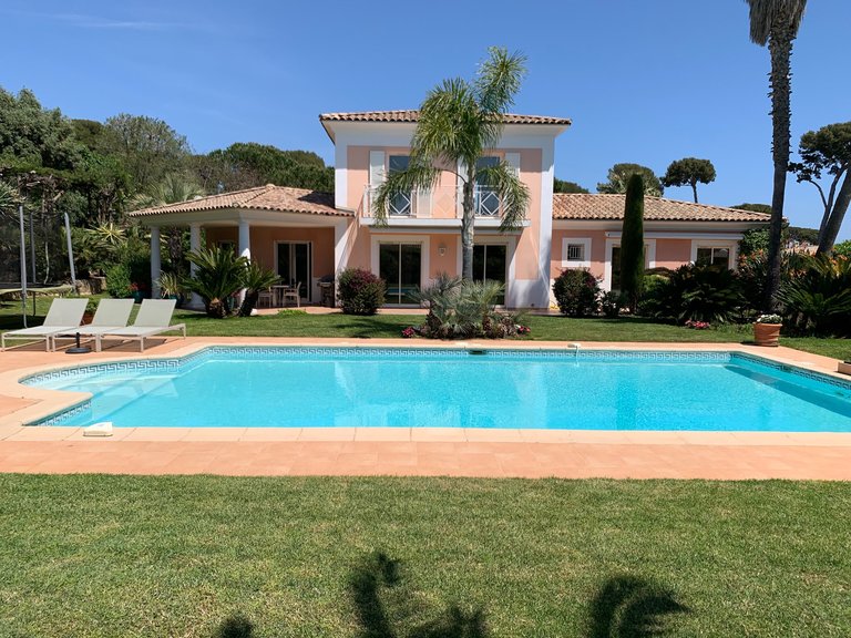 Villa for Sale in Cap D Antibes, Antibes Area 3