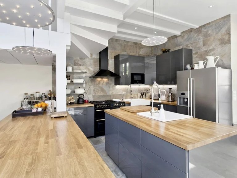 Villa for Sale in Cannes, Cannes Area 4