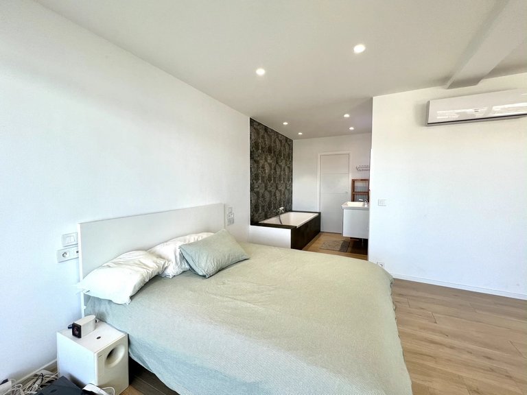 Apartment for Sale in Cannes, Cannes Area 20