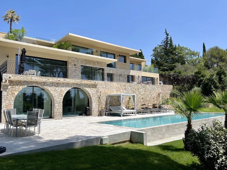 Villa for Sale in Mougins, Mougins, Valbonne, Grasse Area 2