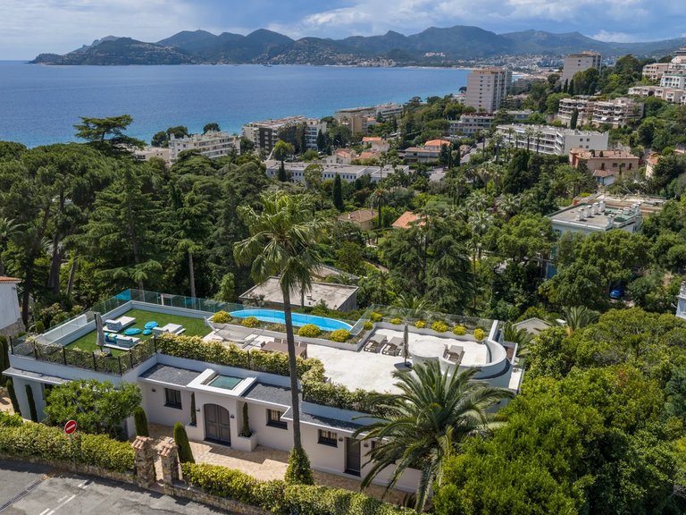 Villa for Sale in Cannes, Cannes Area 5