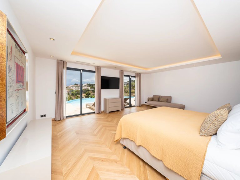 Villa for Sale in Cannes, Cannes Area 9