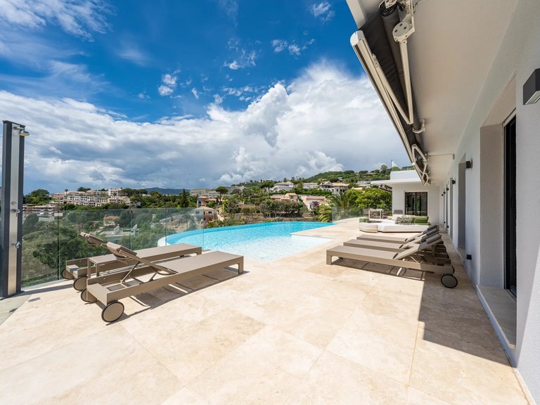 Villa for Sale in Cannes, Cannes Area 12