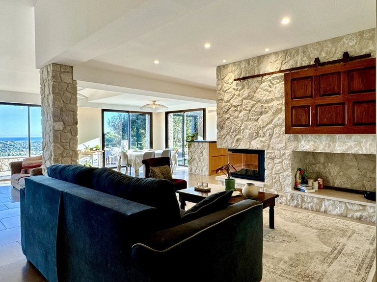 Villa for Sale in St Paul, Vence, St. Paul Area 2