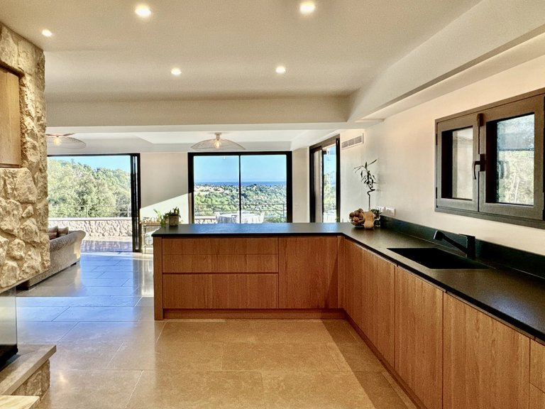 Villa for Sale in St Paul, Vence, St. Paul Area 3