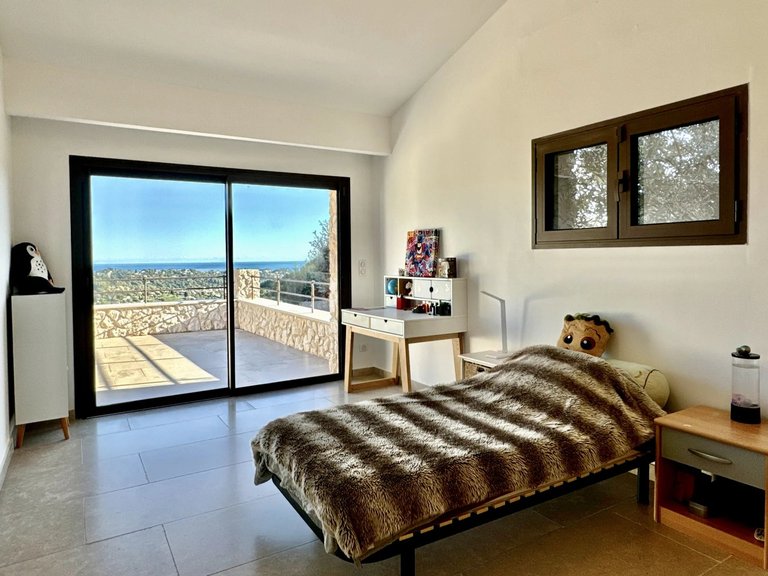 Villa for Sale in St Paul, Vence, St. Paul Area 9