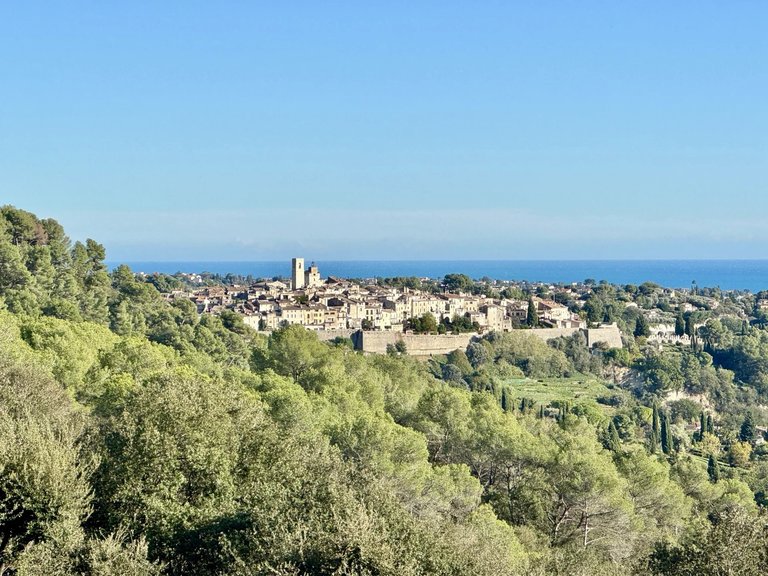 Villa for Sale in St Paul, Vence, St. Paul Area 10
