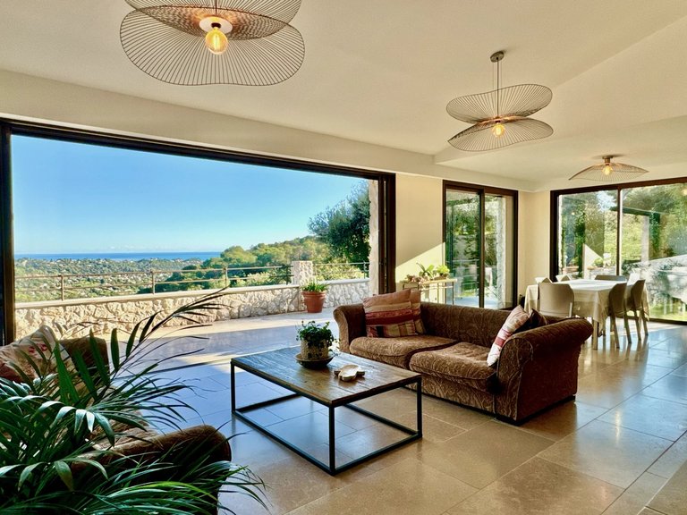 Villa for Sale in St Paul, Vence, St. Paul Area 14