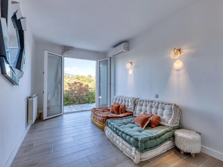 Villa for Sale in Valbonne, Mougins, Valbonne, Grasse Area 8