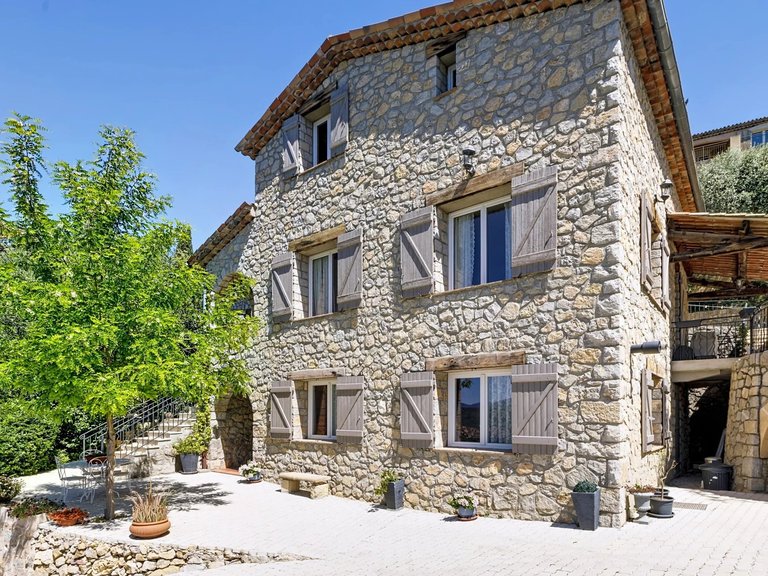 Villa for Sale in Montauroux, Var Countryside (fayence, Lorgues, Cotignac) 2