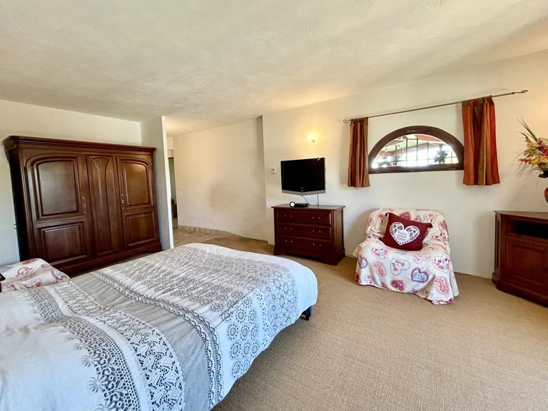 Villa for Sale in St Cezaire Sur Siagne, Mougins, Valbonne, Grasse Area 7