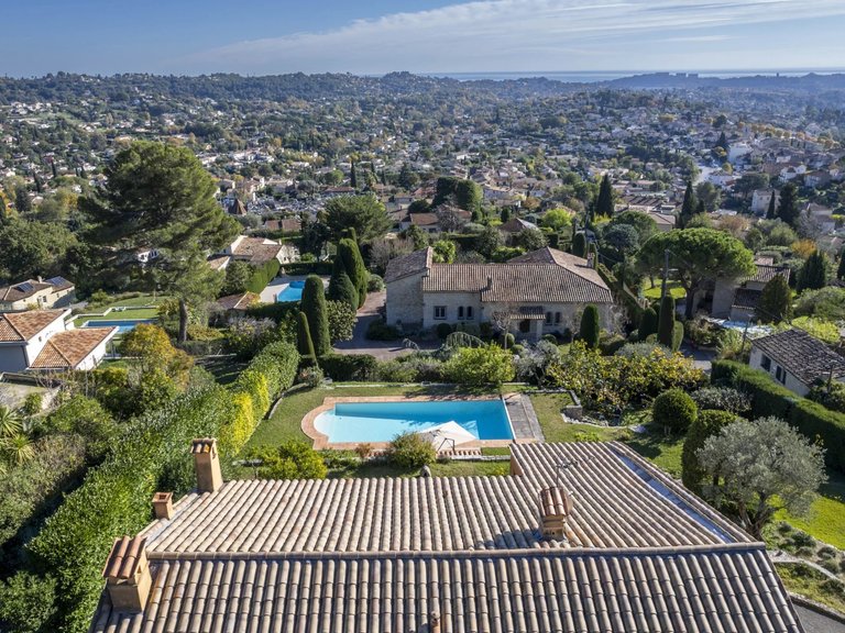 Villa for Sale in La Colle Sur Loup, Vence, St. Paul Area 4