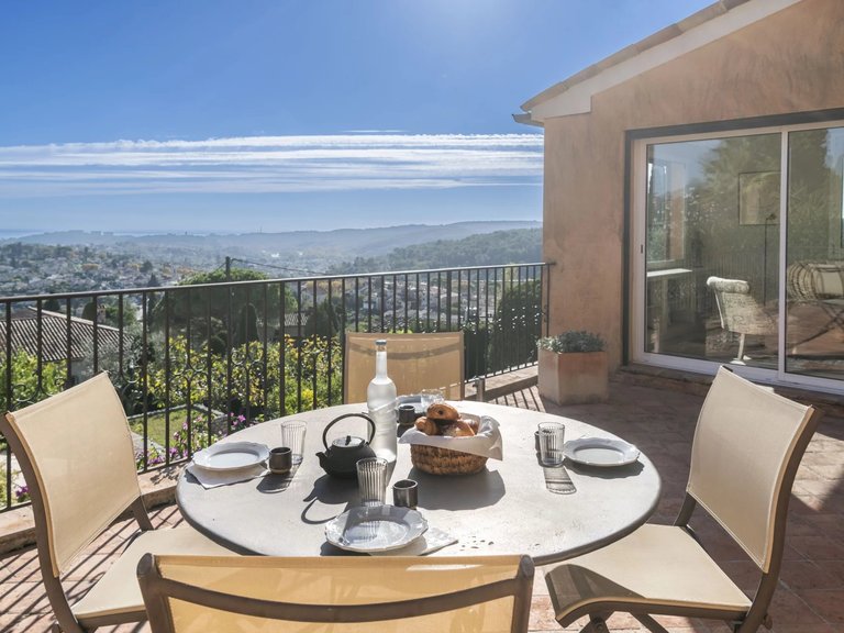 Villa for Sale in La Colle Sur Loup, Vence, St. Paul Area 5