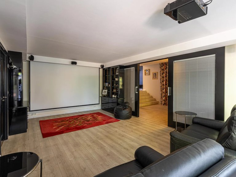 Villa for Sale in Valbonne, Mougins, Valbonne, Grasse Area 13
