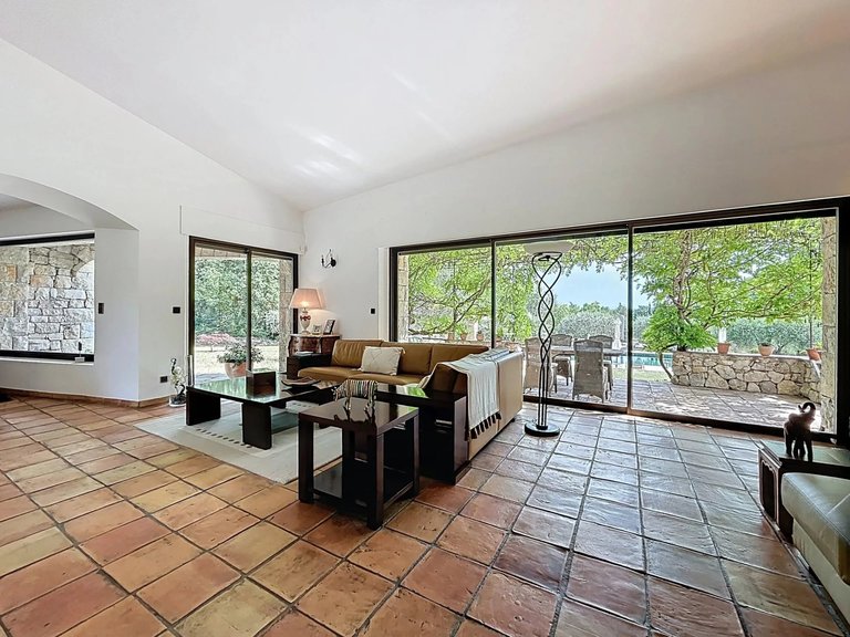 Villa for Sale in Fayence, Var Countryside (fayence, Lorgues, Cotignac) 10