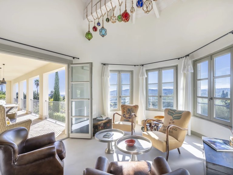 Villa for Sale in Grasse, Mougins, Valbonne, Grasse Area 5