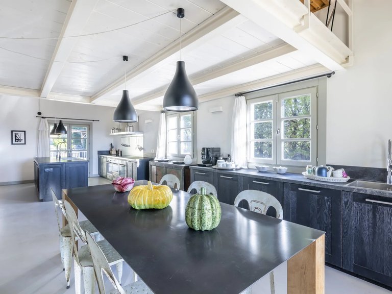 Villa for Sale in Grasse, Mougins, Valbonne, Grasse Area 8