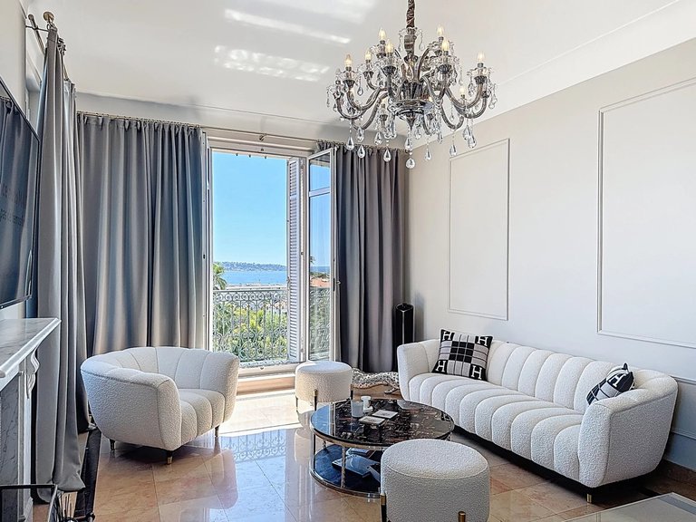 Apartment for Sale in Cannes, Cannes Area 1