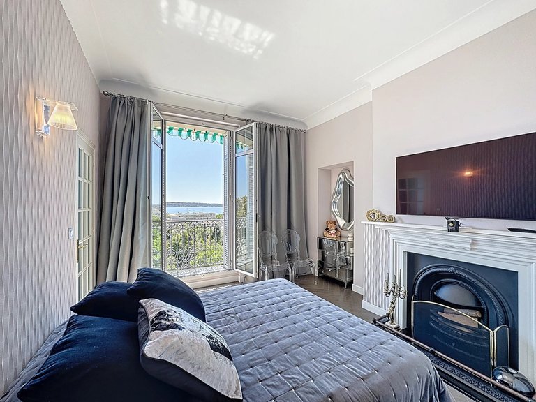 Apartment for Sale in Cannes, Cannes Area 13