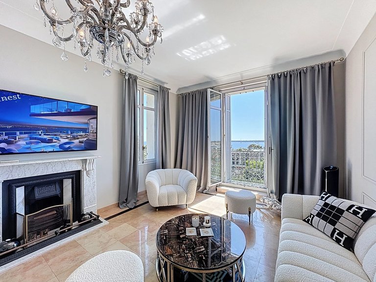 Apartment for Sale in Cannes, Cannes Area 5