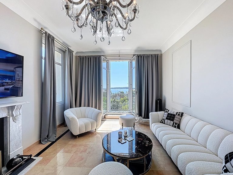 Apartment for Sale in Cannes, Cannes Area 7